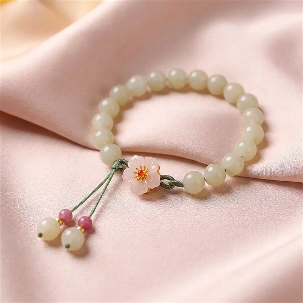 Minimalist Charm Bracelet – Add a Touch of Elegance to Your Style